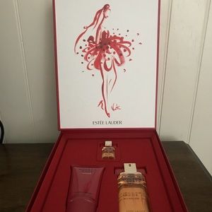 Estée Lauder Modern Muse